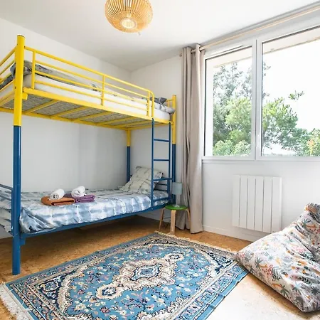 Bright Cozy 3 Bed - Renovated - Close *